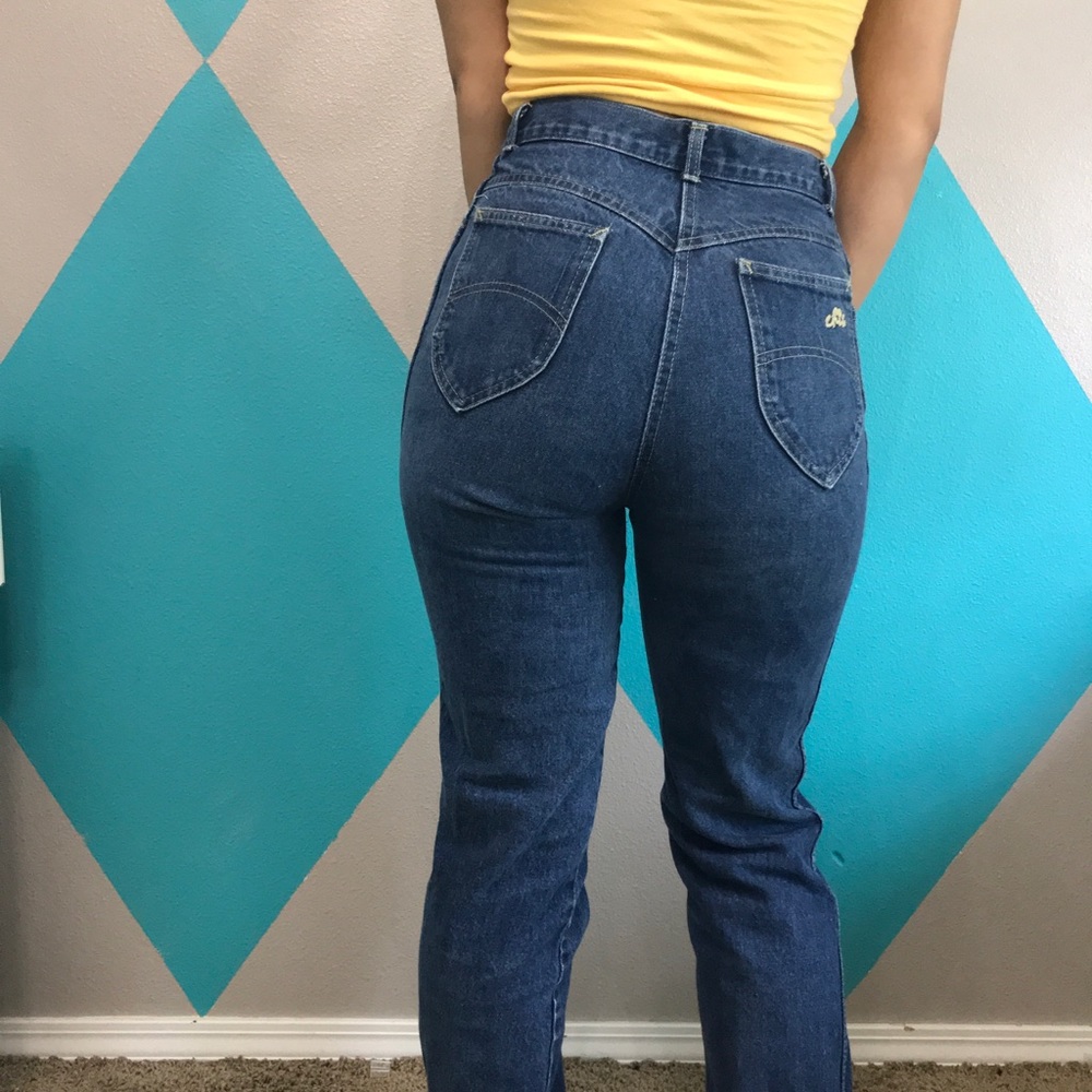 High waist mom jeans